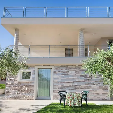 Aurora-holiday Apt3 Apartment