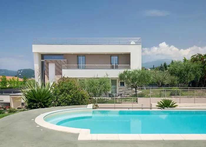 Aurora-holiday Apt3 * Μπαρντολίνο