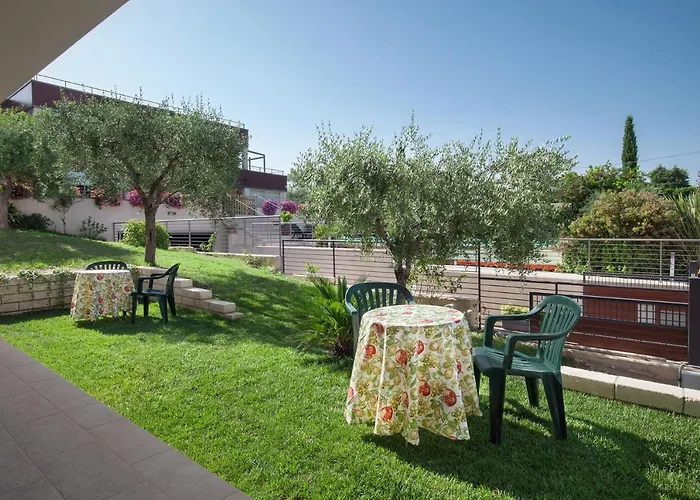 Aurora-holiday Apt3 *